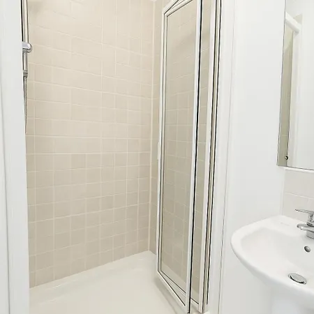 2 Bedroom St Patricks Court 8 * Dublin